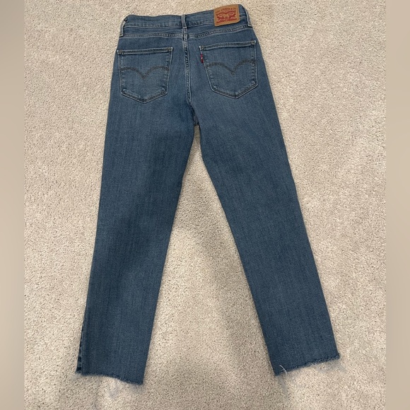 Levi 724 High Rise Straight Crop Womens jean - Picture 3 of 3